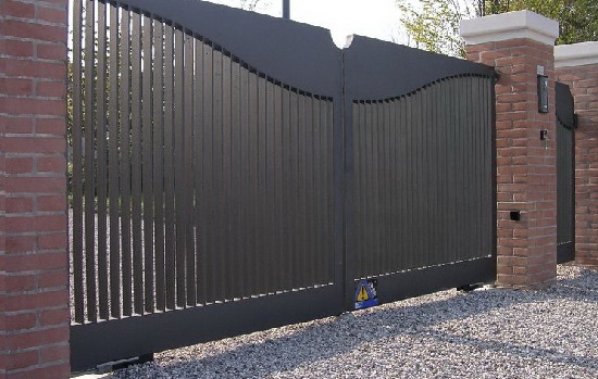 Купить новые ворота Абакан откатные в Светлограде по цене от 81248 руб