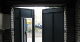 Купить гаражные ворота распашные Светлоград, цена от 3809 руб.